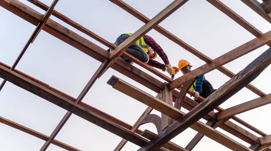 Professional metal roof installation in Mason City, IA